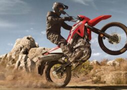Honda XR 300 Tornado