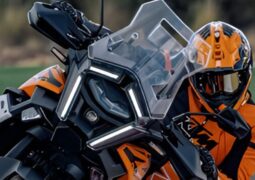 KTM lanza la maxi-trail más potente de toda la historia