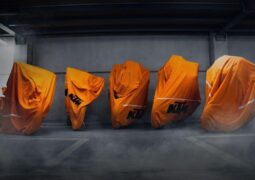 KTM prepara seis motos nuevas para el 2025 y a todas les puso fecha