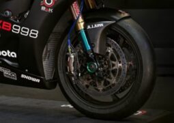 Kawasaki y Bimota revelan la superbike de 200 CV que también llegará a las calles