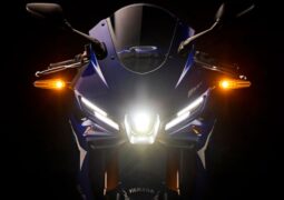 Yamaha renueva una de sus motos deportivas más accesibles