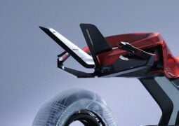 Yamaha Y/AI, la moto del futuro creada en colaboración con Netflix