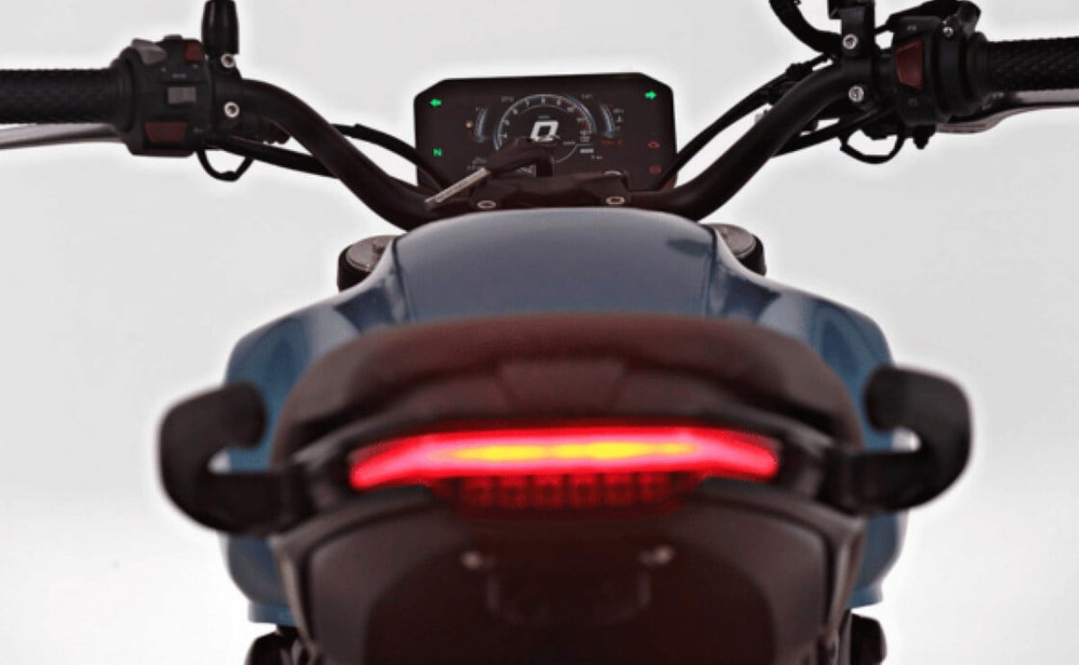 Moto naked Voge 525 AC