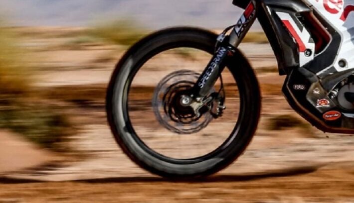 Moto Trail Hero Xpulse 421
