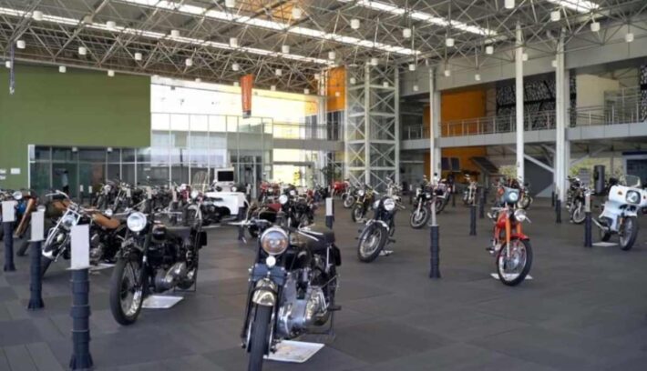 DESDE UNA HARLEY-DAVIDSON DE MÁS DE 100 AÑOS A UNA MOTO DE 300.000 DÓLARES, BUEN MOMENTO PARA RECORDAR LAS LOCURAS DE LOS COLECCIONISTAS