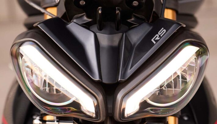 Triumph actualizó su naked más deportiva: tricilíndrica y más de 180 CV