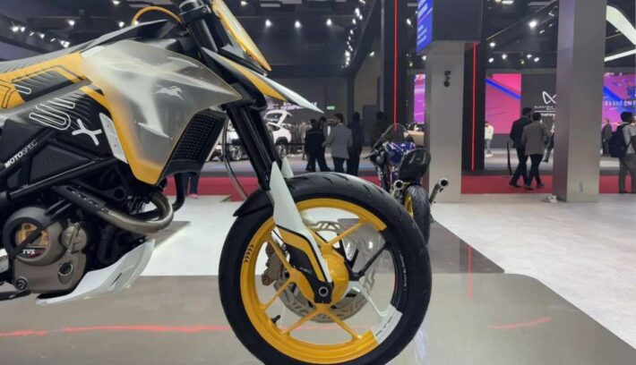 Este prototipo de TVS quiere meterse de lleno en un segmento cada vez más de moda