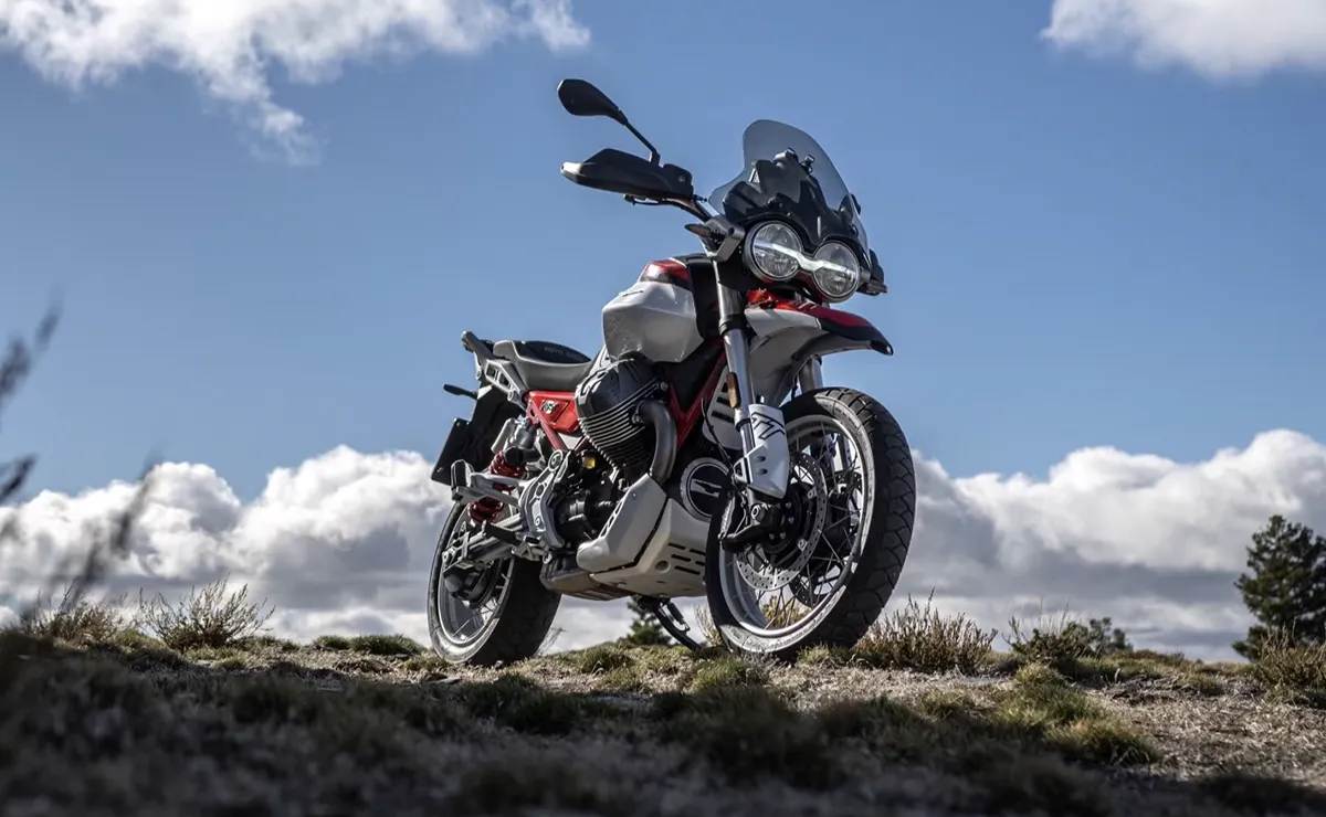 Moto Trail Moto Guzzi V85TTuji 1 Moto Trail Moto Guzzi V85TTuji