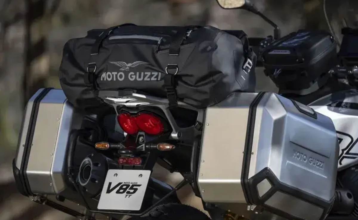Moto Trail Moto Guzzi V85TTuji