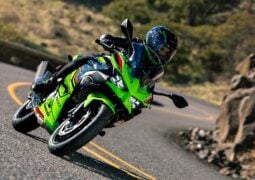 Kawasaki Ninja 500 SE
