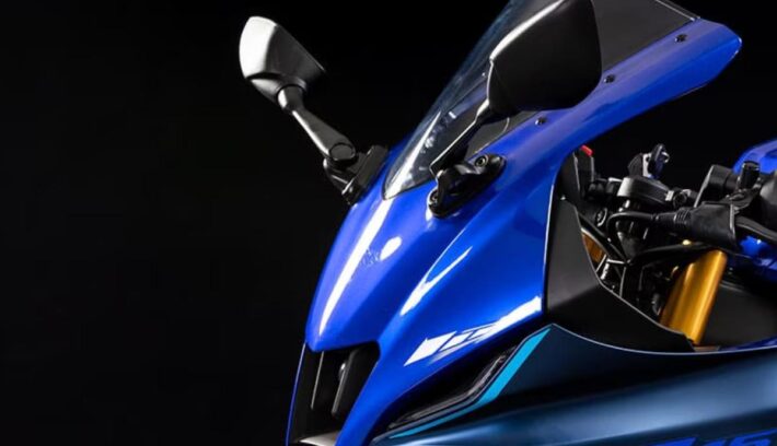 Yamaha R15