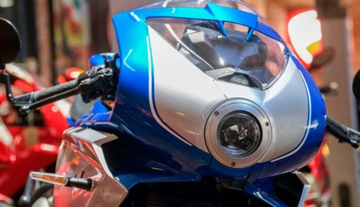 Moto deportiva MV Agusta Superveloce Alpine 800