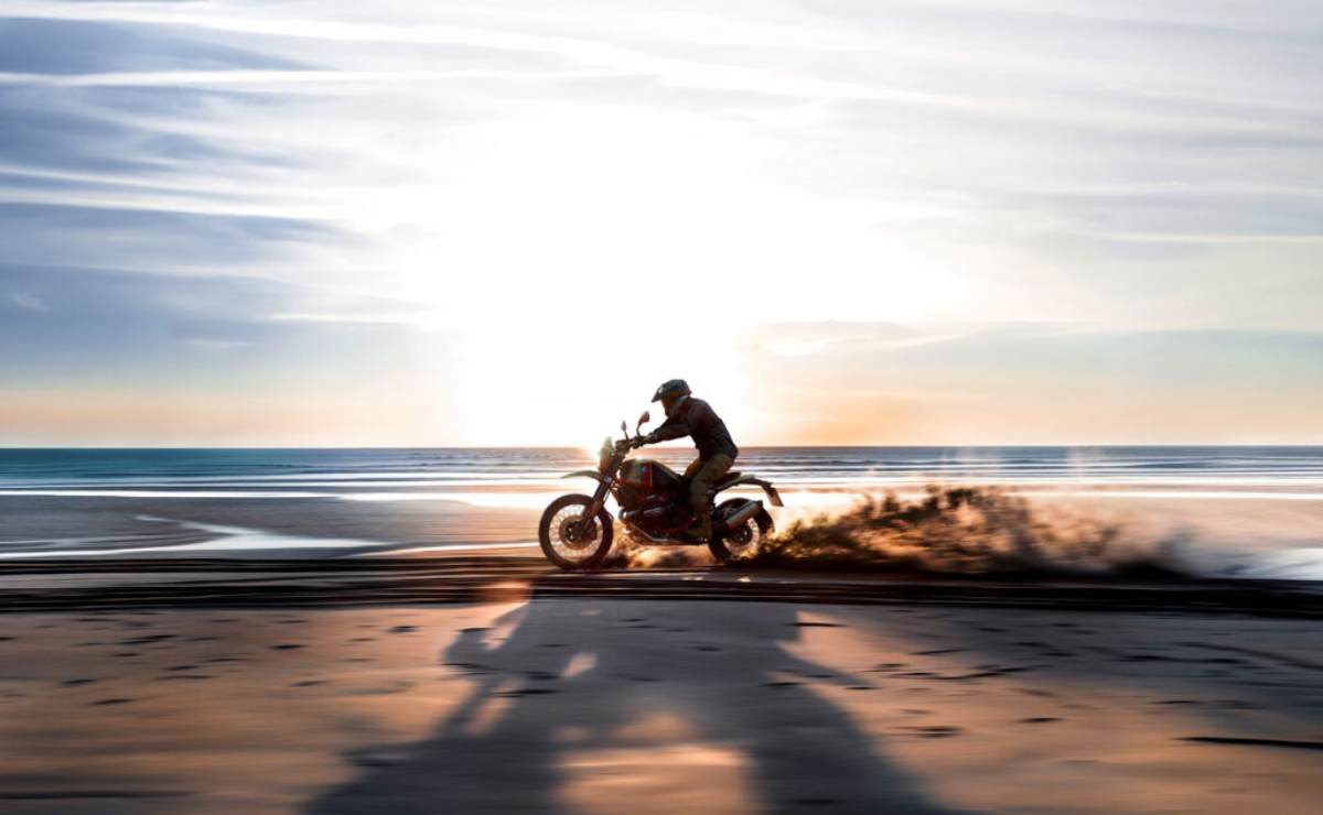 BMW R 12 G/S: equipamiento de moto trail, espíritu Dakariano