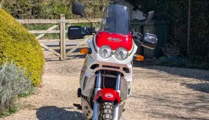 Moto trail Cagiva Elefant 750