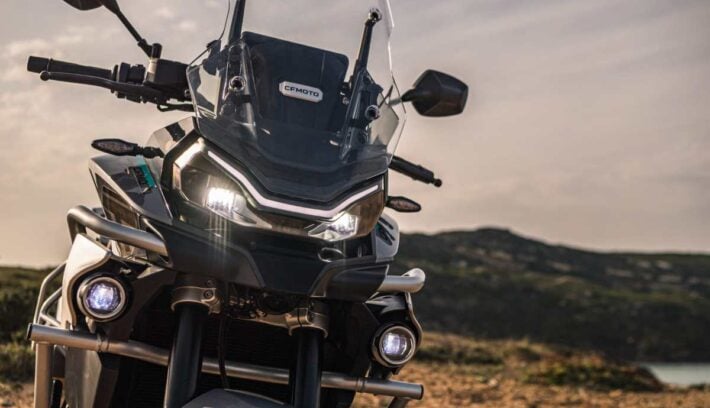 motos trail más potentes de 800 cc