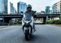 Yamaha NMMAX 125 Tech Max