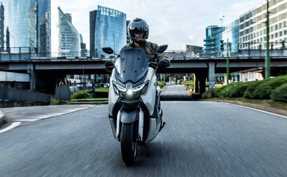 Yamaha NMMAX 125 Tech Max