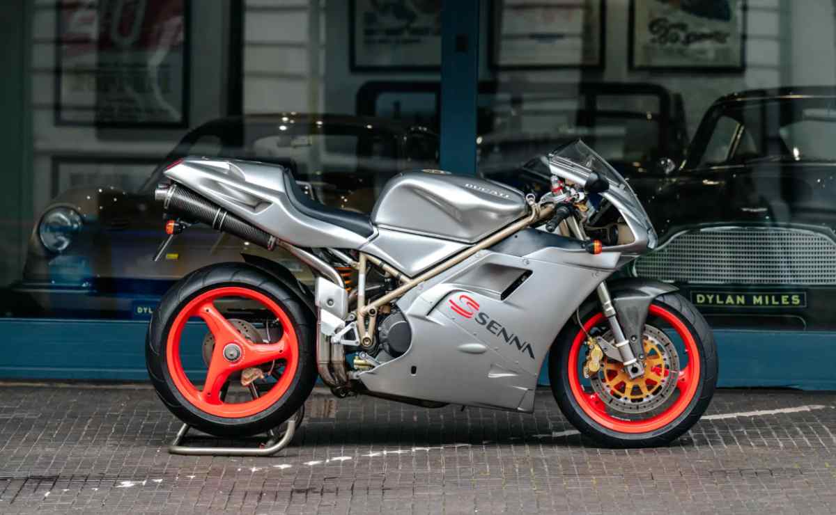Ducati 916 Senna