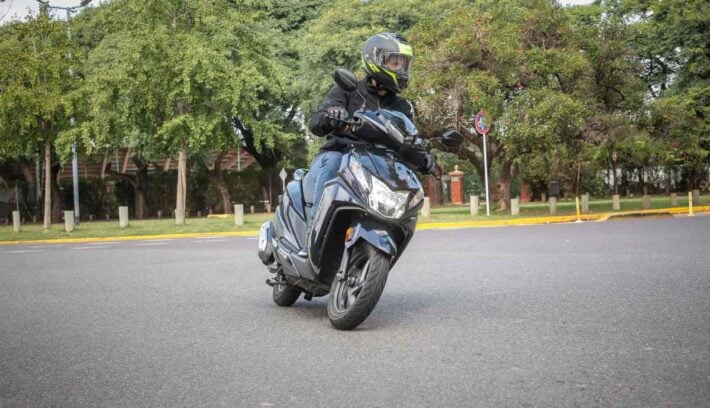 Prueba Honda Elite 125