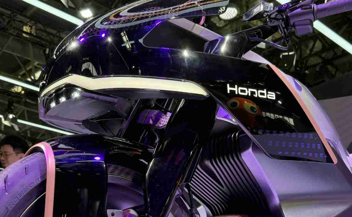 Honda moto naked eléctrica