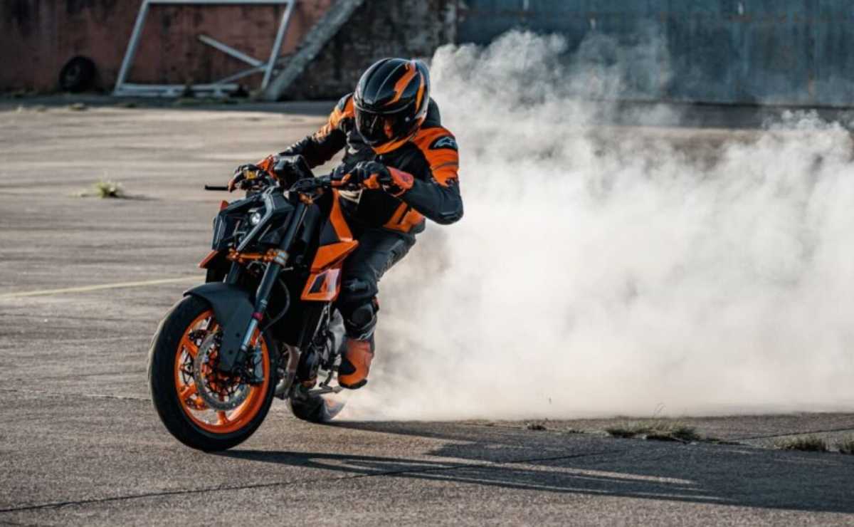Lanzamiento KTM 990 Duke