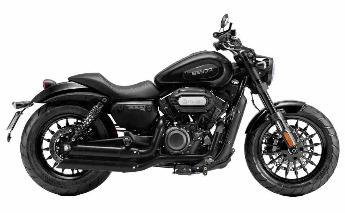 moto Benda Chinchilla 300