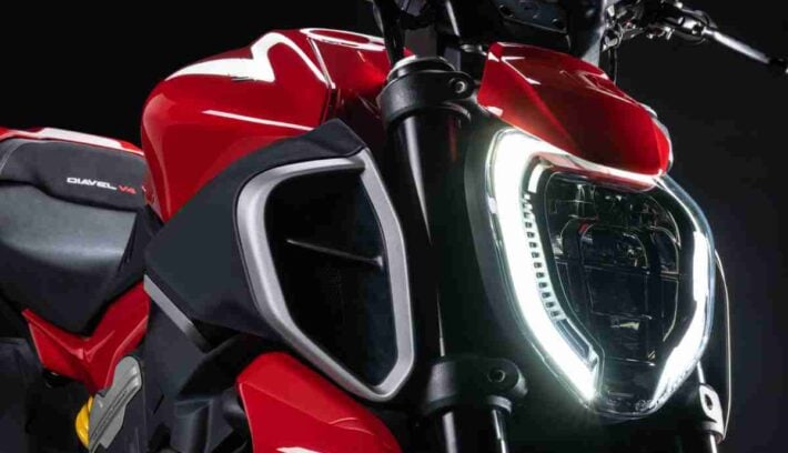 moto Ducati Diavel V4