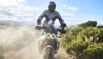 moto trail Ducati DesertX