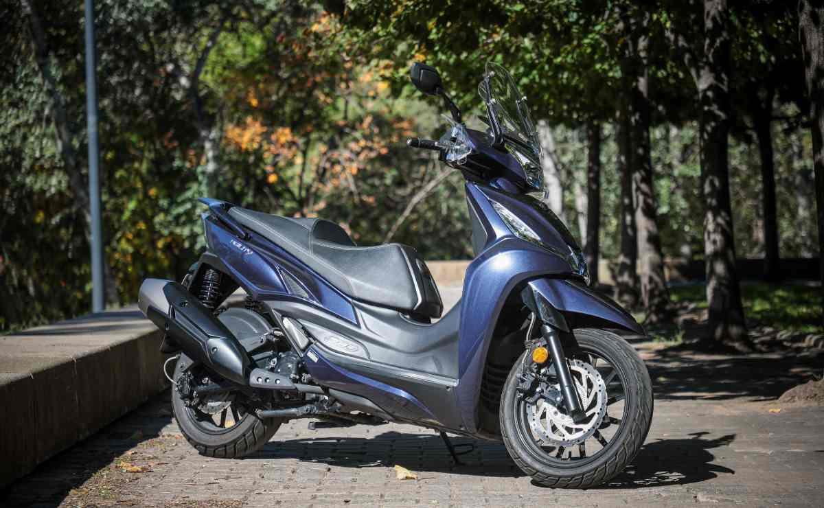 Test Ride Kymco Agility 300
