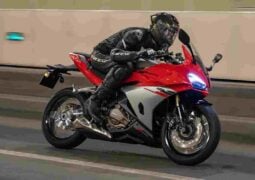 QJMotor SRK500 rival de la Kawasaki 500