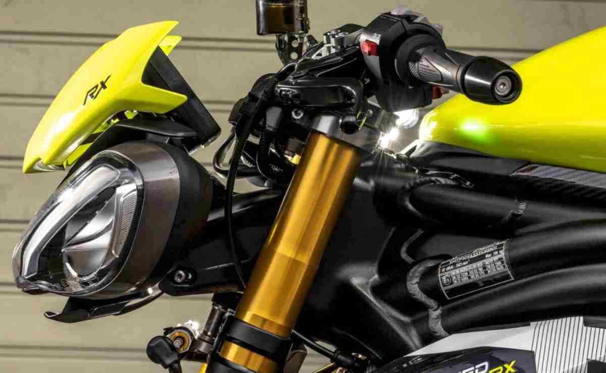Triumph Speed Triple 1200 RX 