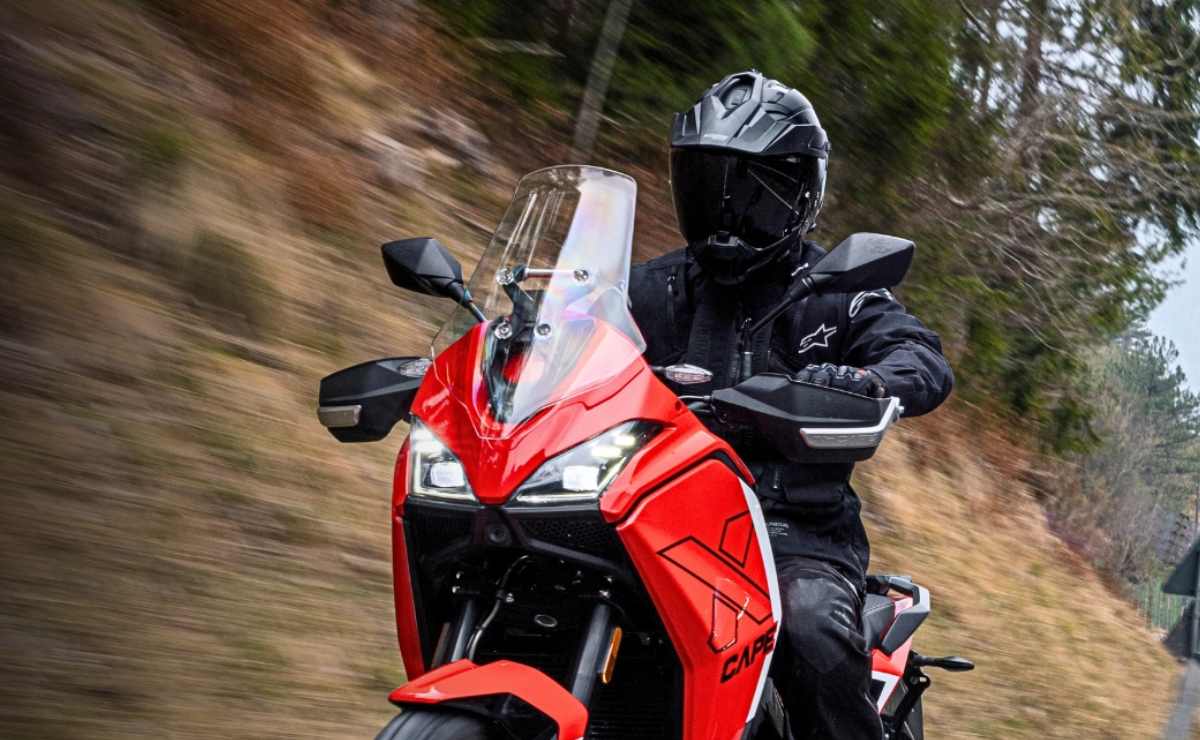 Moto Morini X-Cape 700 Gold Edition: ¿una de las motos trail de acceso mejor equipadas? 