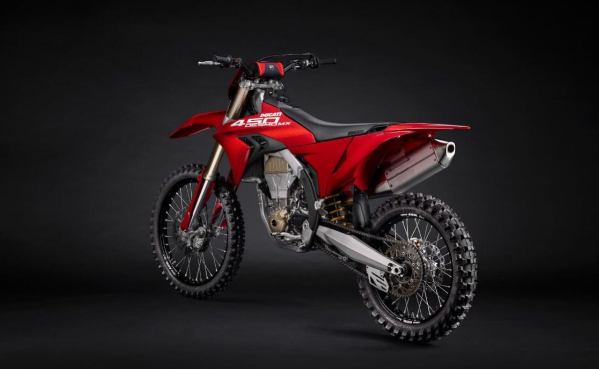 Ducati Desmo450 MX