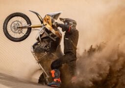 Moto trail Kove 800X Rally