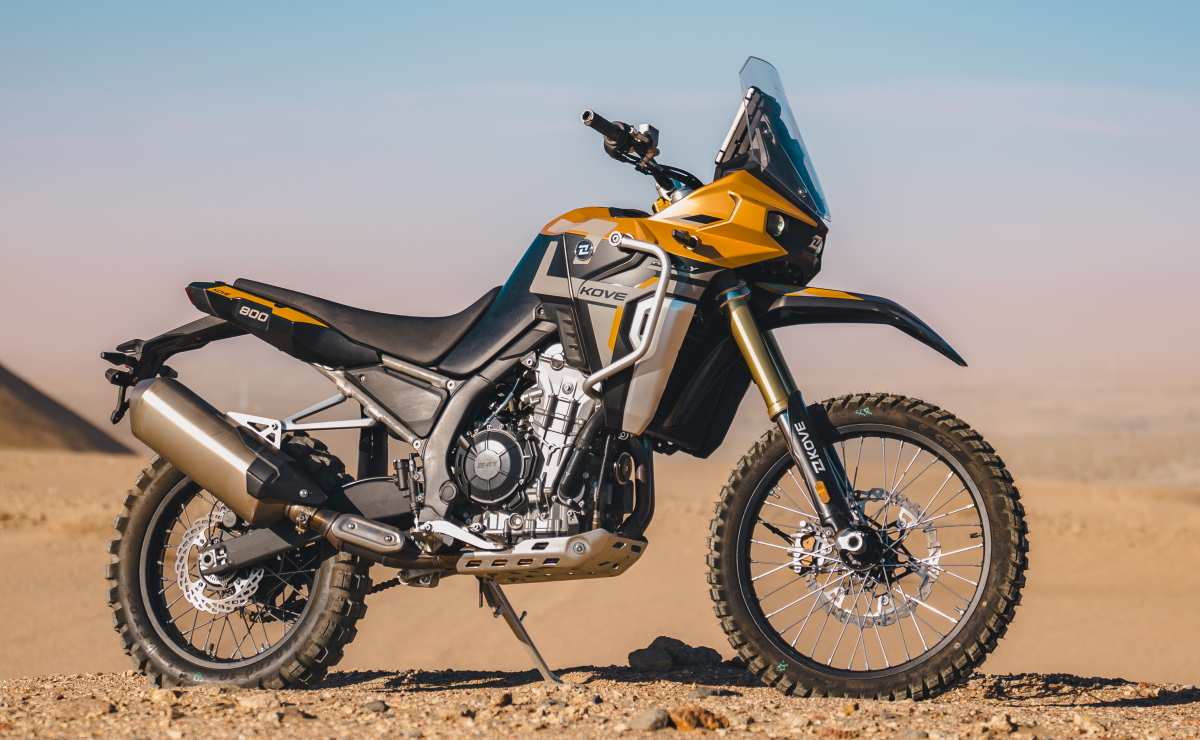 Moto trail Kove 800X Rally