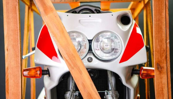 Yamaha FZR 750 R OW-01
