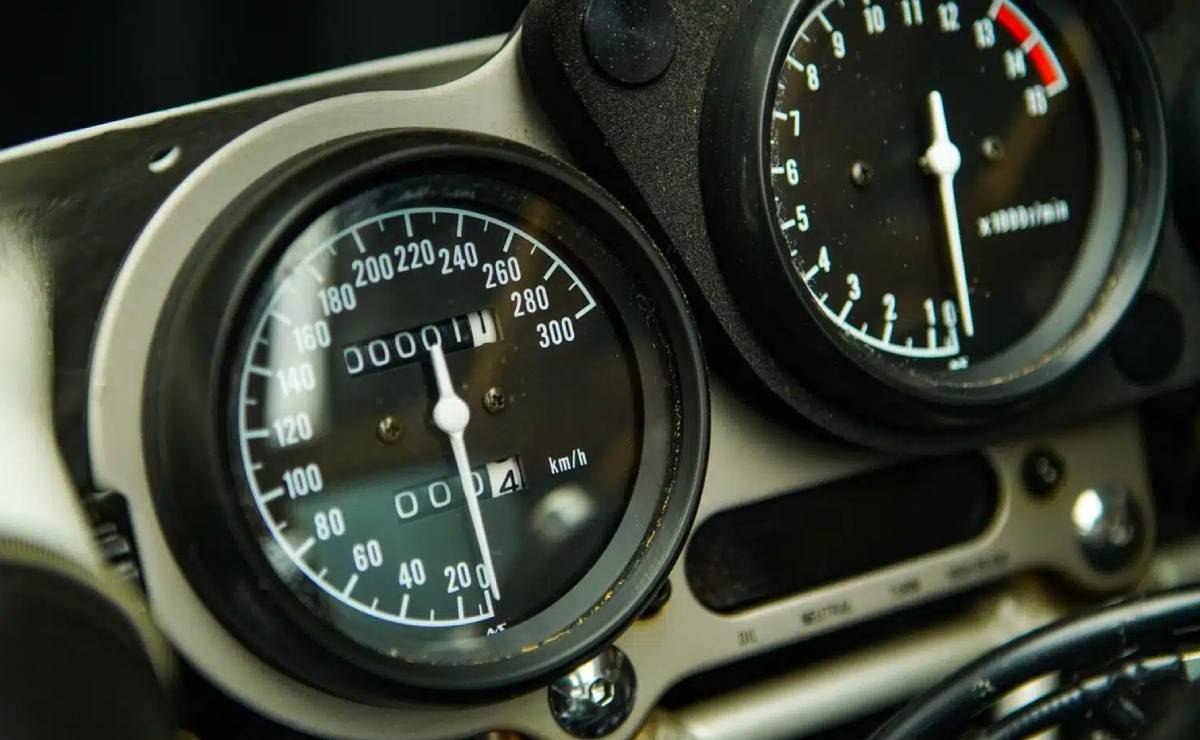Yamaha FZR 750 R OW-01 