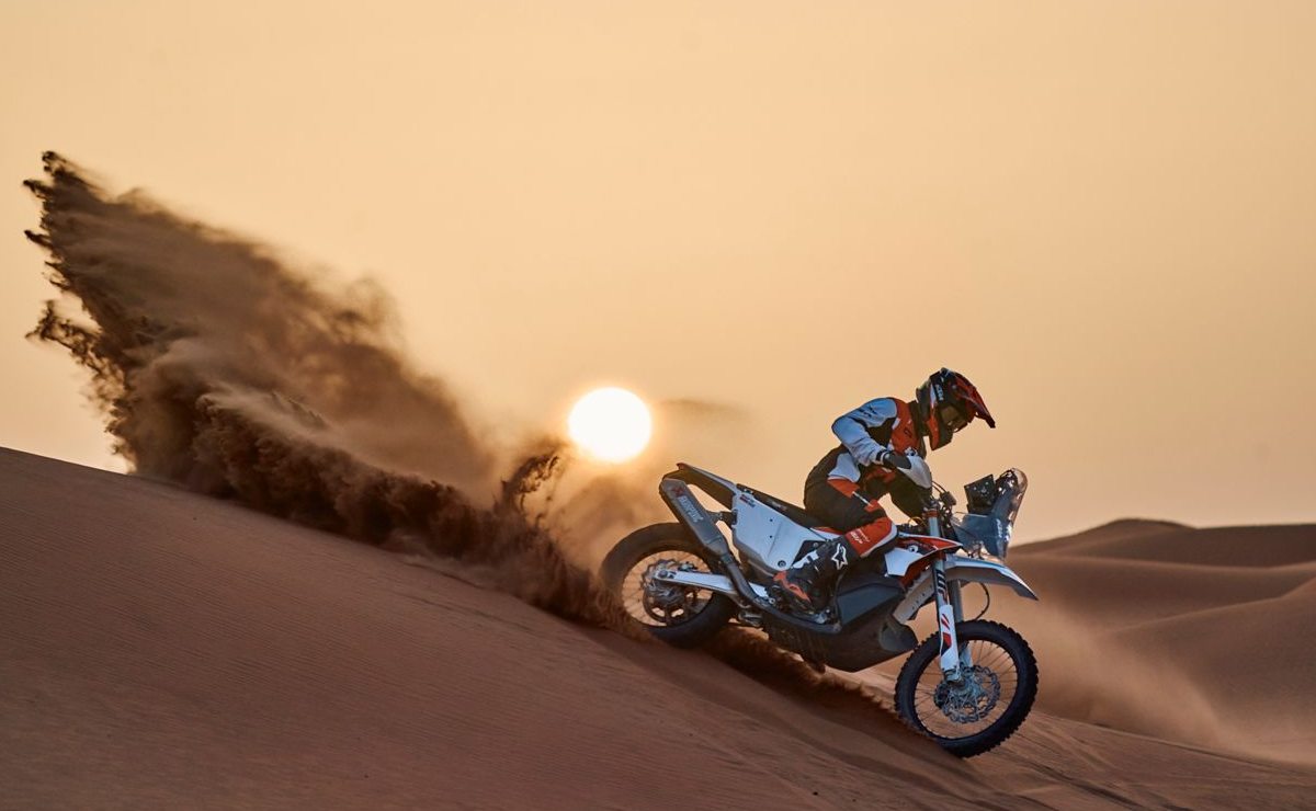 KTM 450 Rally Replica: