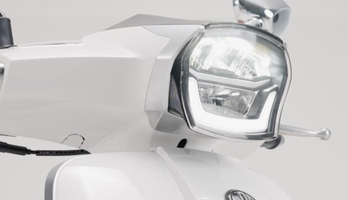 Barato y con equipamiento premium: así es el modelo urbano de 150 cc que se acaba de lanzar
