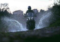 Cómo está equipada la nueva moto trail de Morbidelli