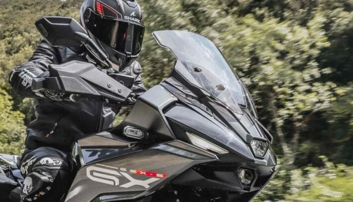 Suzuki GSX-S1000GX