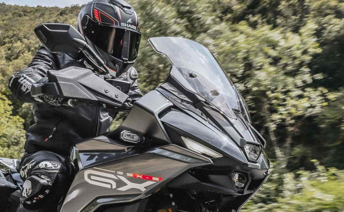 Suzuki GSX-S1000GX