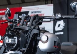 Moto QJMotor SRV 400 VS