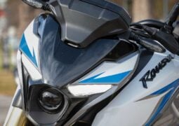 Bajaj Rouser N250 UG prueba