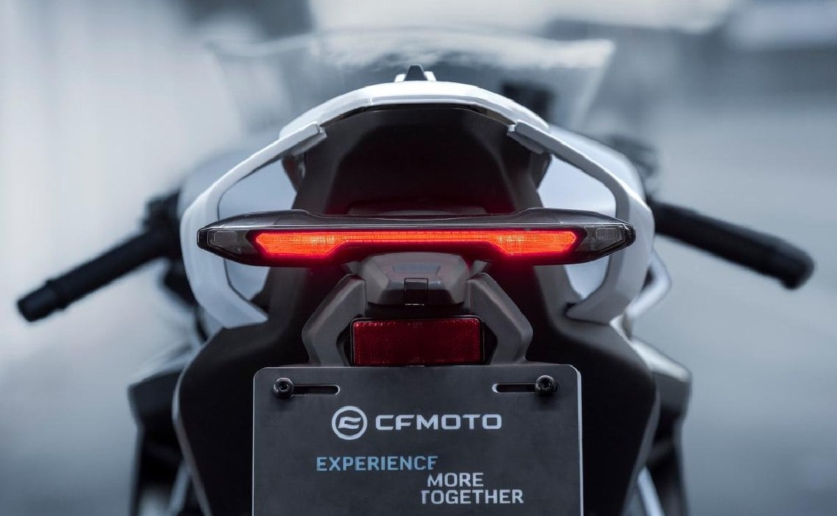 CFMoto 675 SR-R