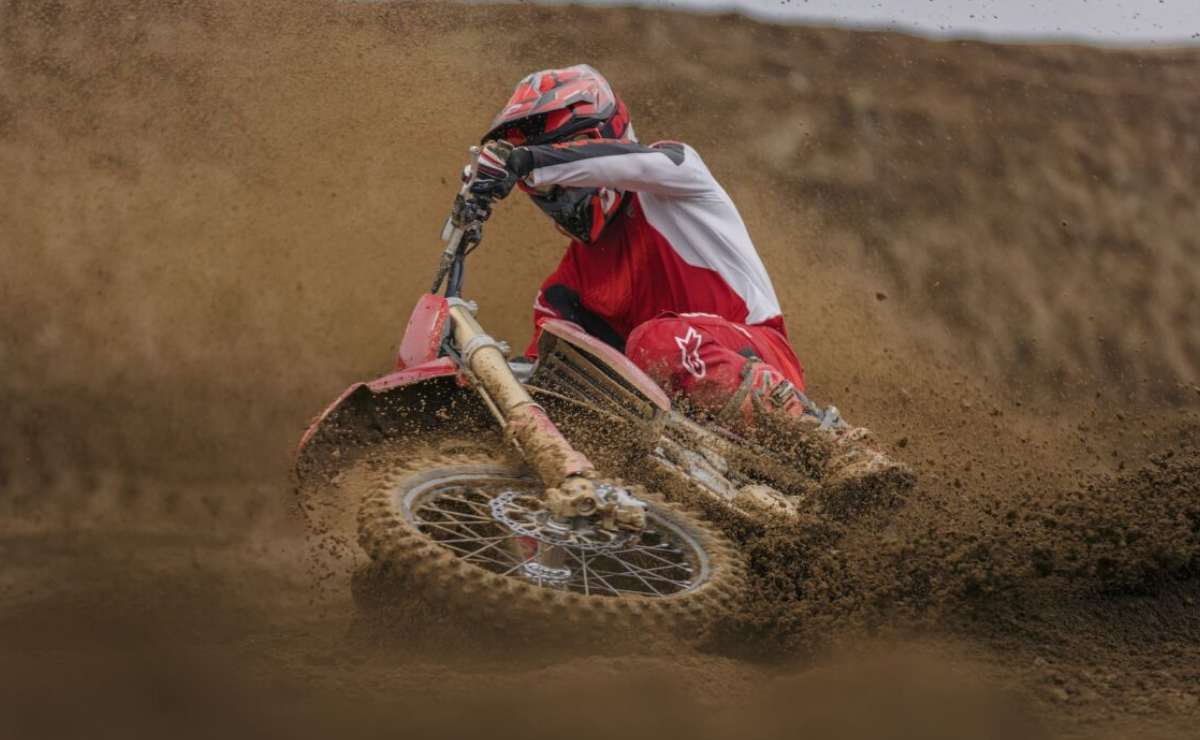 Ducati desembarca en el motocross con la nueva Desmo450 MX 