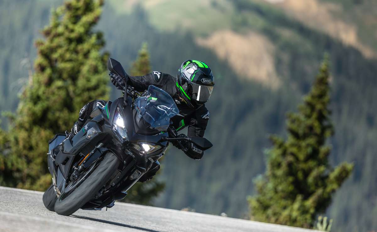 lanzamiento Kawasaki Ninja 1100 SX
