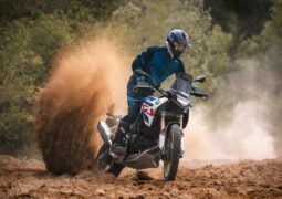 Moto trail BMW F900 GS