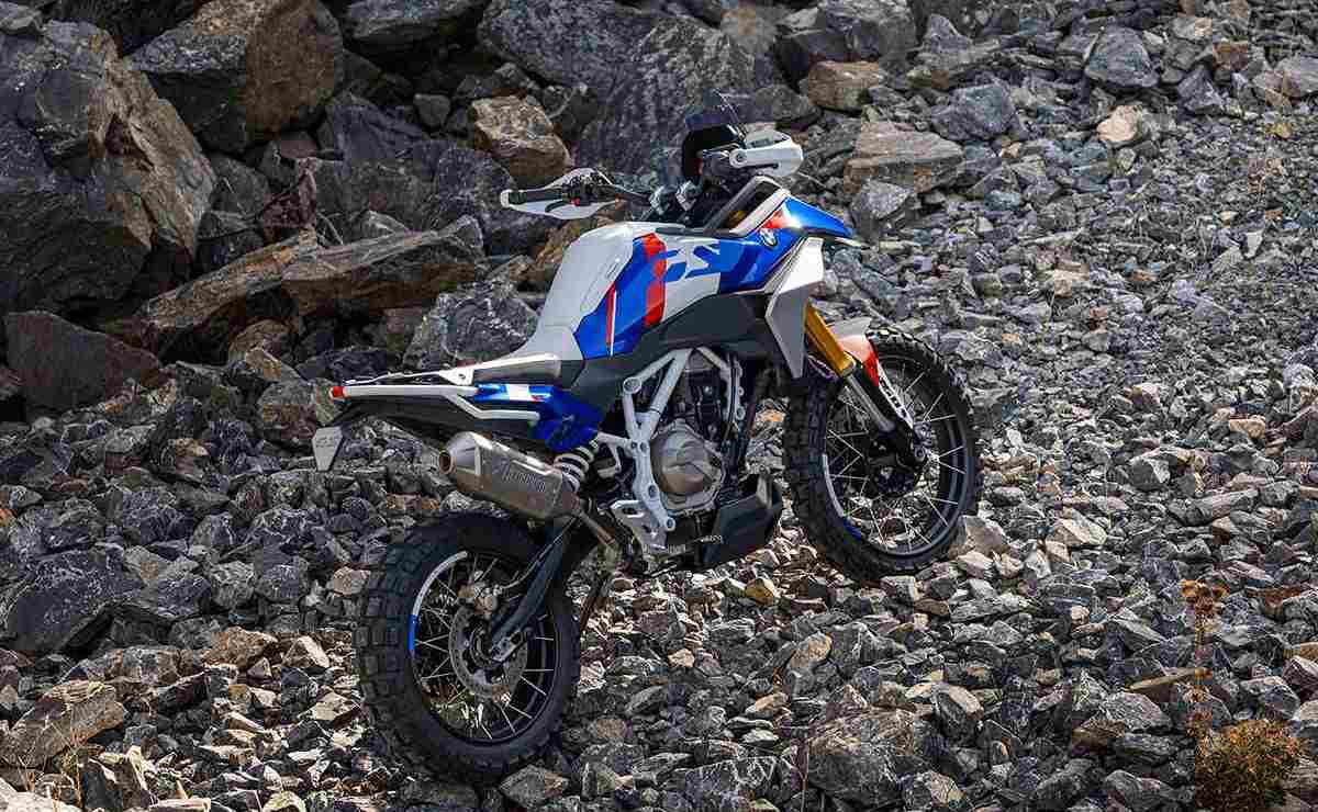 moto trail BMW F450 GS