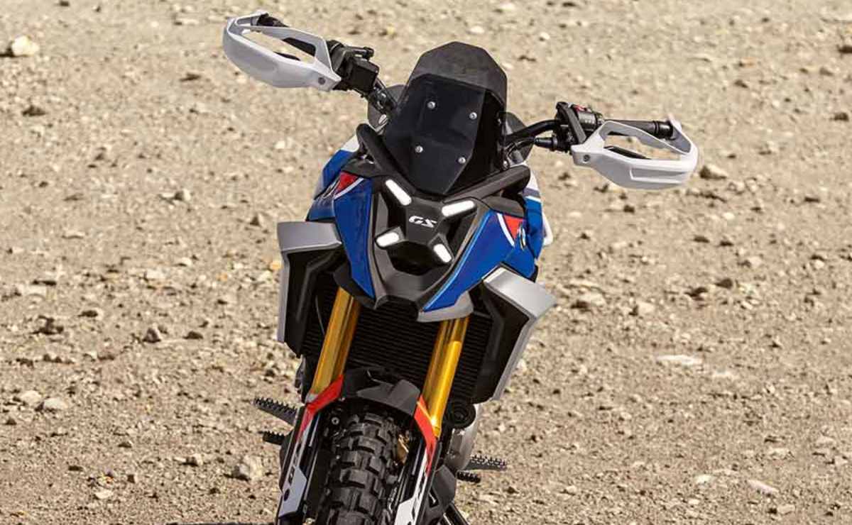 moto trail BMW F450 GS